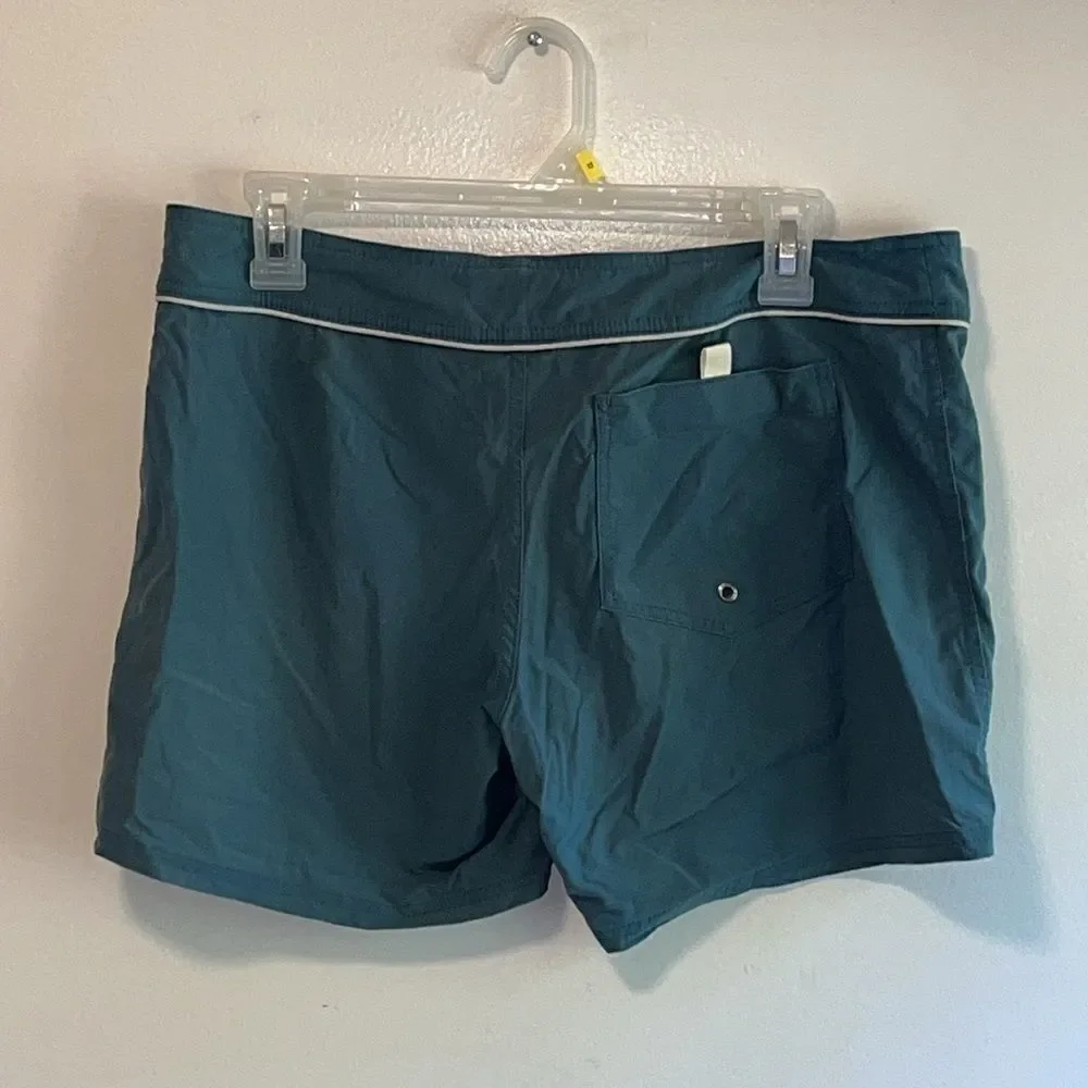 EXCELLENT CONDITION WOMEN’S SIZE 8 WATERGIRL BY PATAGONIA 5” BOARD SHORTS